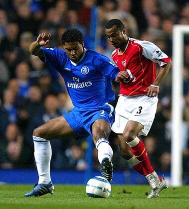 Glen Johnson (Chelsea, li.) gegen Ashley Cole (Arsenal) -  Fußball Herren English Premier League 2004 2005, 1. Englische Liga, Chelsea FC London - Arsenal FC London 0:0 Gruppe London Dynamik,