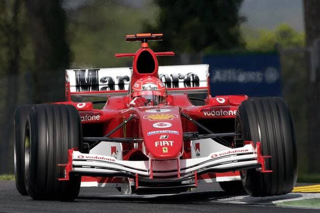 Michael Schumacher (Deutschland Ferrari) in seinem Boliden Motorsport Grand Prix Herren Großer Preis von San Marino 2005, Formel 1 Weltmeisterschaft, F1, F, GP, WM Einzelbild Imola