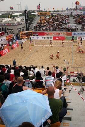 Die Swatch FIVB World Tour 2005 zu Gast im verregnetem Shanghai -  Beachvolleyball Damen Swatch FIVB World Tour 2005, Jinshan Open, Beach, Worldtour, Vdig, Totale IMCpau4208319 Shanghai