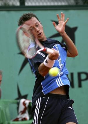 Philipp Kohlschreiber (Deutschland) - Vorhand Tennis Herren French Open 2005, Grand Slam, ATP Tour Einzelbild Roland Garros Paris Dynamik,