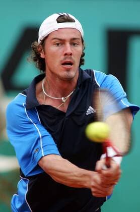 Marat Safin (Rußland) - beidhändige Rückhand Tennis Herren French Open 2005, Grand Slam, ATP Tour Einzelbild Roland Garros pan9346 Paris Dynamik  