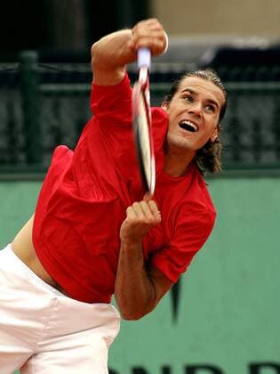 Thomas Haas (Deutschland) - Aufschlag Tennis Herren French Open 2005, Grand Slam, ATP Tour Einzelbild Roland Garros Paris