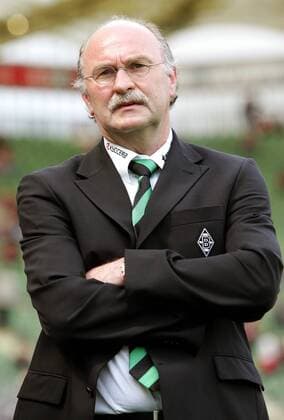 Trainer Horst Köppel (Gladbach) skeptisch Fußball 1. BL Herren Saison 2004 2005, Borussia Mönchengladbach, Vdig Einzelbild Leverkusen Skepsis,