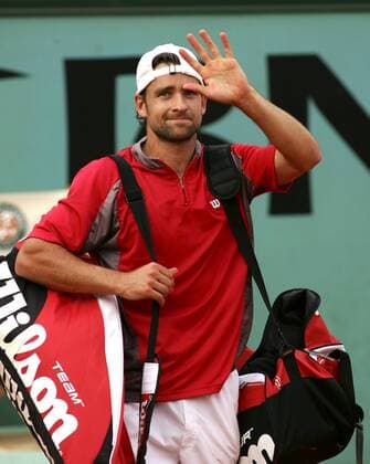 Nicolas Kiefer (Deutschland) verabschiedet sich von den Anhängern Tennis Herren French Open 2005, Grand Slam, ATP Tour Einzelbild Roland Garros Paris