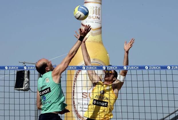 Oliver Heitmann (li.) gegen Christoph Dieckmann (beide Deutschland) Beachvolleyball Herren Zurich Masters 2005, Beach, Qualifikation Gruppe Hamburg Dynamik,