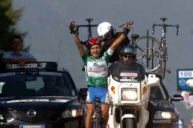 Etappensieger Jose Rujano Guillen (Venezuela Selle Italia Colombia) -  Radsport Herren 88. Giro d Italia 2005, dItalia, Straßenradsport, Straße, Rad, ProTour, Einzelbild 19. Etappe: Savigliano - Sestriere Freude,