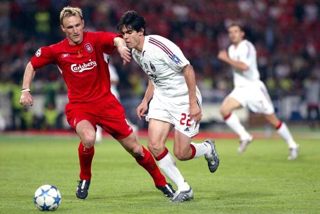 Sami Hyypiä (Liverpool, li.) gegen Kaka (Milan) Fußball EC 1 Herren Champions League 2004 2005, Finale, Endspiel, AC Mailand - FC Liverpool 5:6 n. E. Gruppe Dynamik,