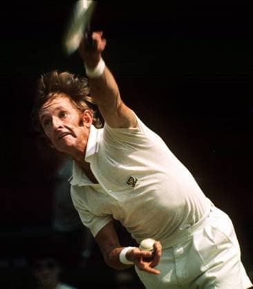 Rod Laver (Australien) - Aufschlag -  Tennis Herren All England Championships 1971, Grand Slam, ATP Einzelbild Wimbledon Aufnahmedatum geschätzt London Dynamik,