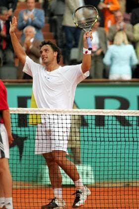Mariano Puerta (Argentinien) jubelt erleichtert Tennis Herren French Open 2005, Grand Slam, ATP Tour, Halbfinale Einzelbild pan9629 Paris Roland Garros Freude,  