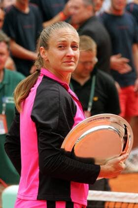 Mary Pierce (Frankreich) tief enttäuscht nach der Finalniederlage bei den French Open 2005 Tennis Damen French Open 2005, Grand, Slam, WTA Tour, Finale, Endspiel Einzelbild pan9639 Paris, Roland Garros Enttäuschung,  