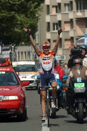 Axel Merckx (Belgien Davitamon Lotto) gewinnt die 5. Etappe bei der Dauphine Libere 2005 -  Radsport Herren Dauphine Libere 2005, ProTour, Straßenradsport, Straße, Rad Einzelbild 5. Etappe: Vaison la Romaine - Grenoble Freude,