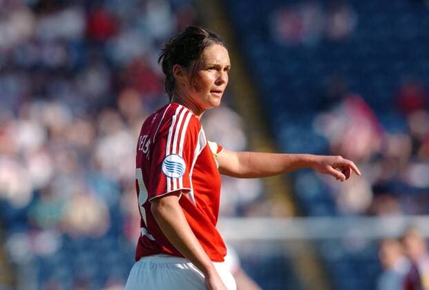 Katrine Pedersen (Dänemark) Fußball EM Damen Europameisterschaft 2005, Frauen, Frauenfußball, Gruppe A Einzelbild Blackburn, Länderspiel