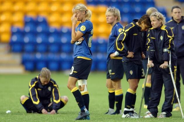 Josefine Öqvist (Schweden) enttäuscht Fußball EM Damen Europameisterschaft 2005, Länderspiel, Nationalmannschaft, Nationalteam, Halbfinale, Vdig Gruppe Frauen, Frauenfußball Warrington Enttäuschung,