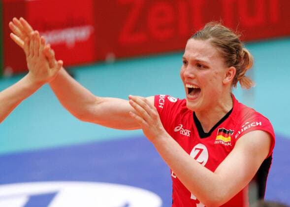 Nadja Jenzewski (Deutschland) jubelt Volleyball Länderspiel Damen Weltmeisterschaftsqualifikation 2005, Länderspiel, Qualifikation, Einzelbild Dresden Freude, Begeisterung,