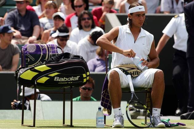 Rafael Nadal (Spanien) - Spielpause Tennis Herren All England Championships 2005, Grand Slam, ATP Tour Einzelbild Wimbledon London