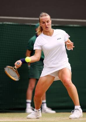 Svetlana Kuznetsova (Rußland) - Vorhand Tennis Damen All England Championships 2005, WTA Tour, Grand Slam Einzelbild Wimbledon London