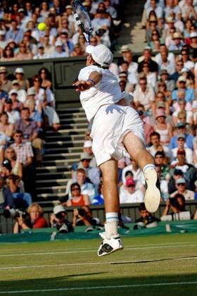 Andy Roddick (USA) - Vorhand Tennis Herren All England Championships 2005, Grand Slam, ATP Tour, Viertelfinale Einzelbild Wimbledon London Dynamik, Höhe