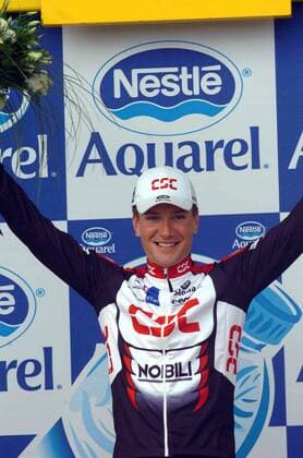 Etappensieger David Zabriskie (USA CSC) jubelt nach der 1.Etappe -  Radsport Herren Tour de France 2005, ProTour, Straßenradsport, Straße, Rad, Zeitfahren, Einzelzeitfahren, Einzelbild 1. Etappe: Fromentine - Ile de Noirmoutier Freude,