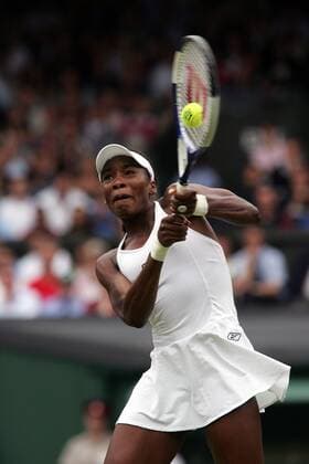 Venus Williams (USA) - beidhändige Rückhand Tennis Damen All England Championships 2005, WTA Tour, Grand Slam, Finale, Endspiel Einzelbild Wimbledon London Dynamik,