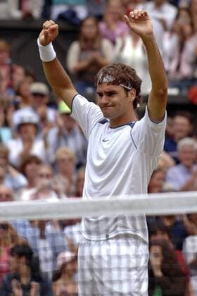 Wimbledon Sieger Roger Federer (Schweiz) - Schlußjubel Tennis Herren All England Championships 2005, Grand Slam, ATP Tour, Einzelbild Wimbledon, Finale, Endspiel London Freude,