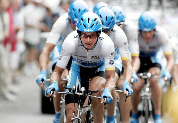 Mannschaftszeitfahren Discovery Channel: Paolo Savoldelli (Italien) leistet Führungsarbeit Radsport Herren Tour de France 2005, ProTour, Straßenradsport, Straße, Rad, Zeitfahren, Mannschaftszeitfahren, Vdig Gruppe 4. Etappe: Tours - Blois