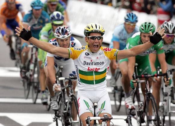 Etappensieger Robbie McEwen (Australien Davitamon Lotto) Radsport Herren Tour de France 2005, ProTour, Straßenradsport, Straße, Rad, Vdig Einzelbild 7. Etappe: Luneville - Karlsruhe Freude, Begeisterung,