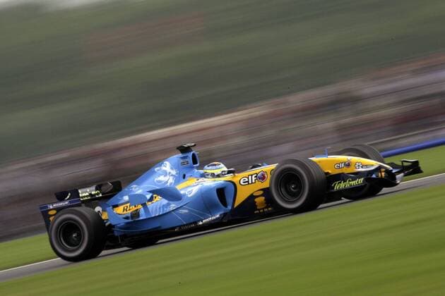 Giancarlo Fisichella (Italien Renault) in seinem Boliden Motorsport Grand Prix Herren Großer Preis von England 2005, Formel 1 Weltmeisterschaft, F1, F, GP, WM, Qualifying Einzelbild Silverstone Dynamik,