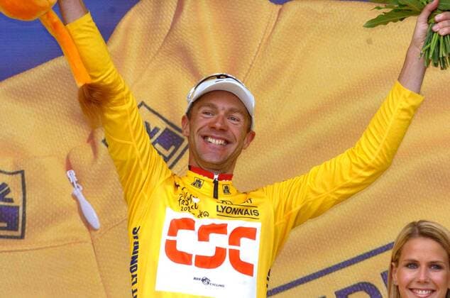Der neue Gesamtführende Jens Voigt (Deutschland CSC) freut sich riesig über das gelbe Trikot -  Radsport Herren Tour de France 2005, ProTour, Straßenradsport, Straße, Rad Einzelbild 9. Etappe Gerardmer - Mulhouse Freude,