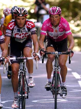 Ivan Basso (Italien CSC, li.) und Jan Ullrich (Deutschland T Mobile) -  Radsport Herren Tour de France 2005, ProTour, Straßenradsport, Straße, Rad Gruppe 16. Etappe: Mourenx - Pau