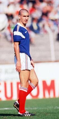 Eric Cantona (Frankreich U21) skeptisch -  Fußball Länderspiel Herren U 21 Länderspiel 1986, Freundschaftsspiel, Test, Testspiel, Vneg Einzelbild Aufnahmedatum geschätzt Reims Skepsis,