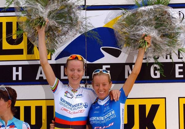 Trixi Worrack (re.) und Judith Arndt (beide Deutschland Team Nürnberger) - Sieger des Paarzeitfahrens in Bühl Radsport Damen LuK Challenge 2005, Cup, Paarzeitfahren, Zeitfahren, Straßenradsport, Straße, Rad, Vdig, Gruppe Bühl Freude,