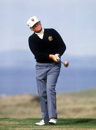Billy Casper (USA) schaut seinem Schlag hinterher -  Golf Herren Ryder Cup 1973, Rydercup, Golfen Einzelbild Aufnahmedatum geschätzt Muirfield