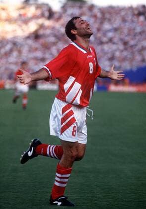 Hristo Stoichkov (Bulgarien) - Torjubel -  Fußball WM Herren Weltmeisterschaft 1994, Nationalmannschaft, Nationalteam, Nationaltrikot, Länderspiel, Gruppe D Einzelbild Dallas Glück, Freude,