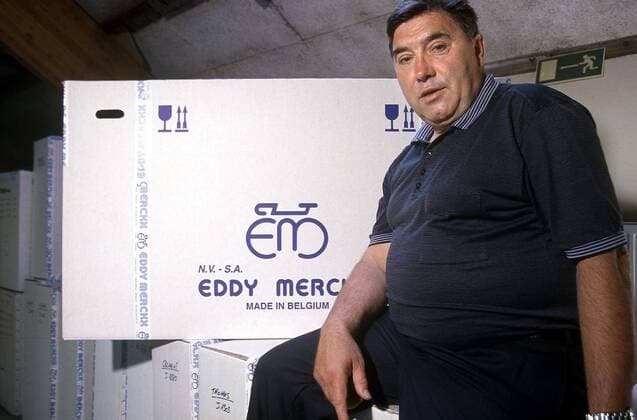 Eddy Merckx (Belgien) in seiner Fahrradfabrik -  Radsport Herren Straßenradsport 2001, Straße, Rad o0 Legende, Legenden, Radsportlegende, Radsportlegenden Einzelbild Aufnahmedatum geschätzt