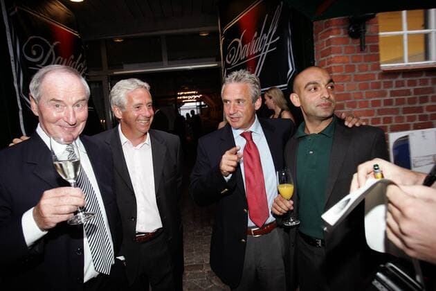 RBU Charity Golfturnier, v. li.: Uli Maslo, Erwin und Helmut Kremer (alle Deutschland) sowie Kabarettist Django Asül (Türkei) Golf Herren RBU Charity Golfturnier von Franz Beckenbauers Stiftung 2005, Golf, Fußball, Wohltätigkeit, Benefiz Gruppe St. Leon Rot
