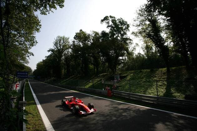 Rubens Barrichello (Brasilien Ferrari) in seinem Boliden Motorsport Grand Prix Herren Großer Preis von Italien 2005, Formel 1 Weltmeisterschaft, F1, F, GP, WM, Qualifying Totale Autodromo Nazionale Monza