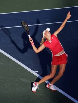 Anna Lena Groenefeld (Deutschland) - Aufschlag Tennis Damen US Open 2005, Grand Slam, WTA Tour, Hartplatz, Hardcourt, Hartplatztennis, Hartplatzturnier, Einzelbild Flushing Meadow, Meadows New York
