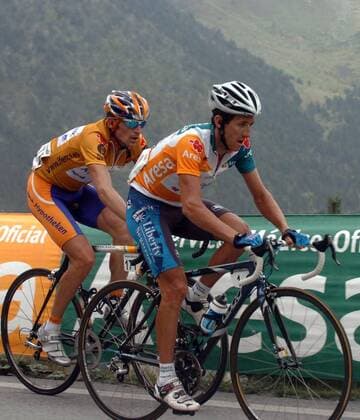 Roberto Heras (Spanien Liberty Seguros re.) vor Denis Menchov (Rußland Rabobank) -  Radsport Herren Vuelta a Espana 2005, Spanienrundfahrt, ProTour, Straßenradsport, Straße, Rad, Vdig Gruppe 10 Etappe: La Vall d En Bas - Ordino Arcalis