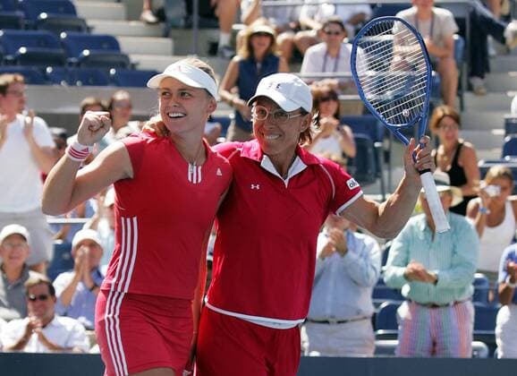 Martina Navratilova (USA, re.) und Anna Lena Groenefeld (Deutschland) jubeln Tennis Damen US Open 2005, Grand Slam, WTA Tour, Halbfinale, Gruppe Flushing Meadow, Meadows Begeisterung, Freude,