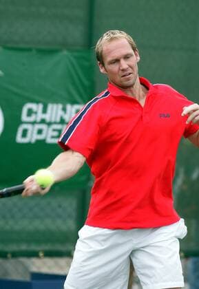Rainer Schüttler (Deutschland) - Vorhand -  Tennis Herren China Open 2005, ATP Tour, Training Einzelbild IMC20050912b01 Peking Beijing Dynamik,