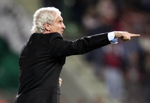 Interimstrainer Rudi Völler (Leverkusen) gibt Anweisungen Fußball 1. BL Herren Saison 2005 2006, Bayer 04 Leverkusen Einzelbild Leverkusen