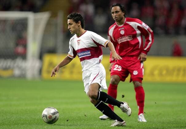 Jesus Navas Gonzalez (FC Sevilla) am Ball Fußball EC 3 Herren UEFA Cup 2005 2006, Pokal, FSV Mainz 05 - FC Sevilla 0:2, Europapokal, Europacup, Vdig Einzelbild Frankfurt M.