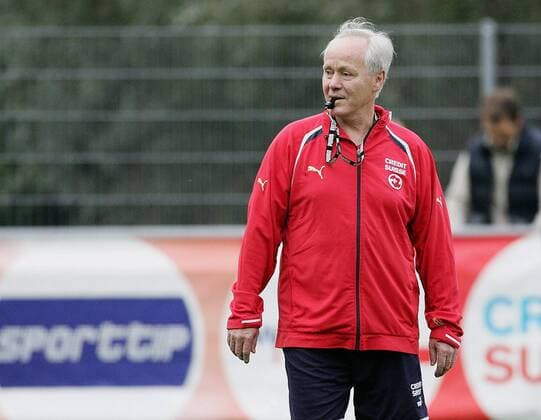 Nationaltrainer Jakob Kuhn (Schweiz) Fußball Herren Nationalmannschaft 2005, Nationalteam, Training Einzelbild Zürich