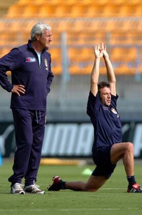Nationaltrainer Marcello Lippi (li.) neben Alessandro del Piero (beide Italien) im Training -  Fußball Herren Nationalmannschaft 2005, Nationalteam, Training, Vdig Gruppe Lecce