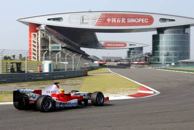Ralf Schumacher (Deutschland Toyota) in seinem Boliden Motorsport Grand Prix Herren Großer Preis von China 2005, Formel 1 Weltmeisterschaft, F1, F, GP, WM Einzelbild Shanghai