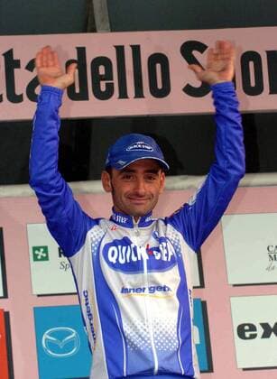 Paolo Bettini (Italien Quick Step), Gewinner des Giro di Lombardia 2005 -  Radsport Herren Giro di Lombardia 2005, Lombardei Rundfahrt, Straßenradsport, Straße, Rad, ProTour, Einzelbild Mendrisio Como Freude,
