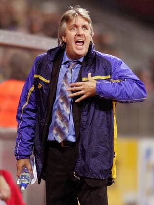 Manager Wolfgang Loos (Braunschweig) wütend Fußball 2. BL Herren Saison 2005 2006, Eintracht Braunschweig Einzelbild Braunschweig Wut,