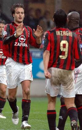 Alberto Gilardino (li.) klatscht mit Filippo Inzaghi (beide Milan) ab -  Fußball Herren Serie A 2005 2006, 1. Italienische Liga, AC Mailand - Udinese Calcio 5:1 Gruppe Mailand