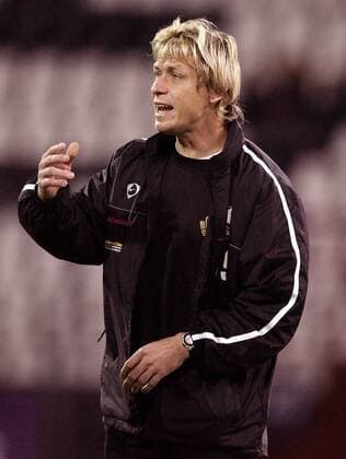 Co Trainer Sven Köhler (Dresden) gibt Anweisungen Fußball 2. BL Herren Saison 2005 2006, 1. FC Dynamo Dresden Einzelbild Karlsruhe