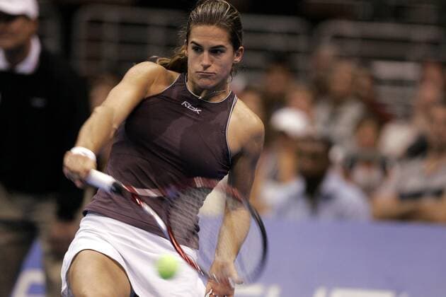 Amelie Mauresmo (Frankreich) - Rückhand -  Tennis WM Damen Weltmeisterschaft 2005, WTA Masters Tour, Championship, Indoor, Hallentennis Einzelbild Los Angeles, LA, L A Dynamik,